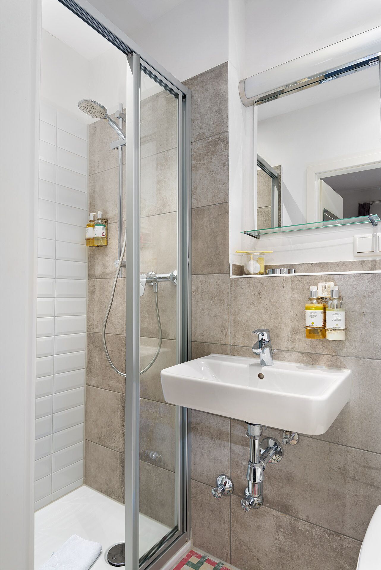 shower, free toiletries, hair dryer, dressing gowns