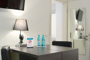 Superior Double Room | Egyptian cotton sheets, premium bedding, down comforters, pillowtop beds - Trip Inn Boutique Rubens Essen (Essen)