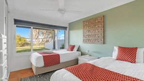 4 bedrooms, iron/ironing board, free WiFi, bed sheets