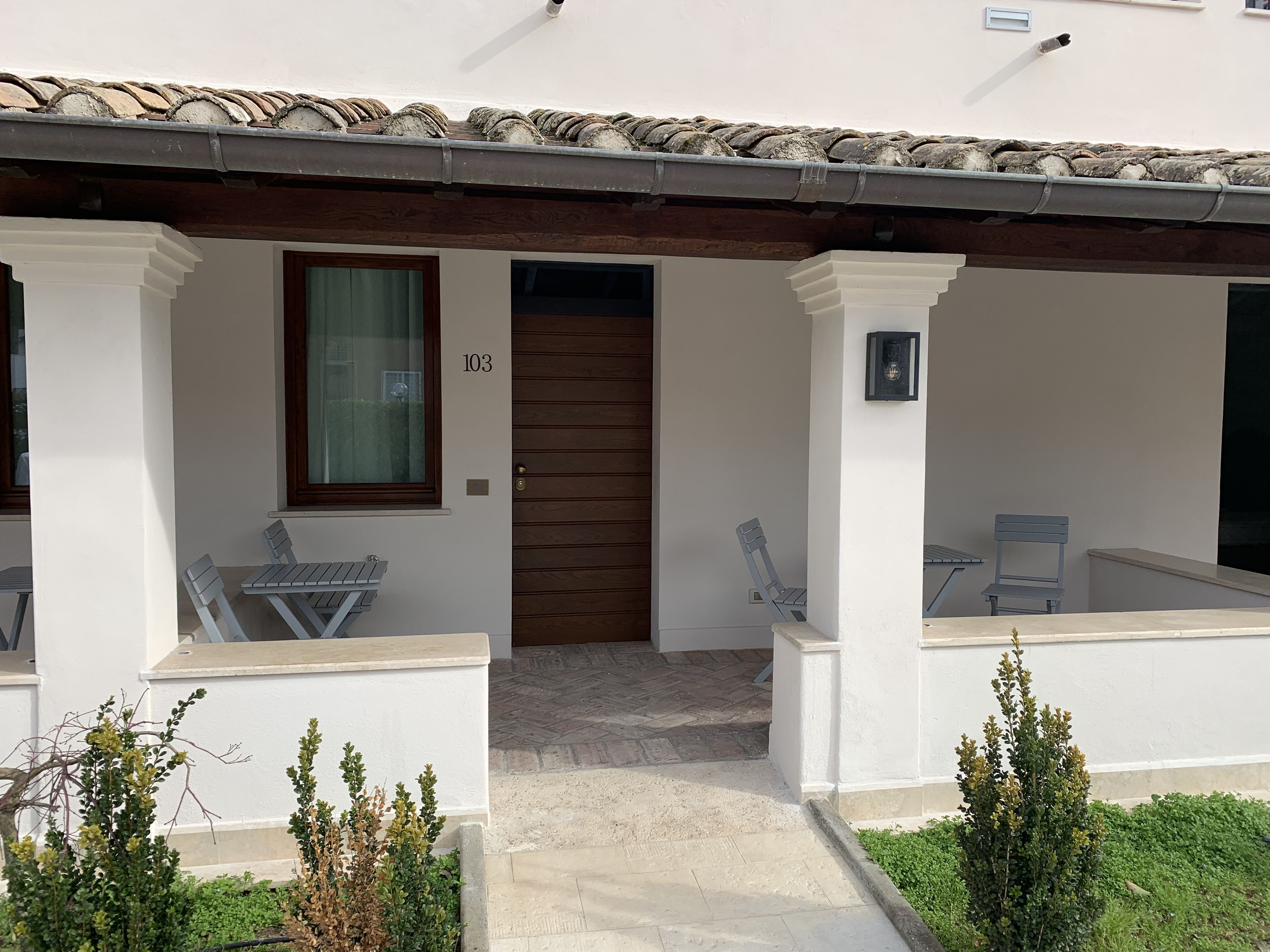 standard single room, accessible | premium bedding, minibar, in-room safe, desk