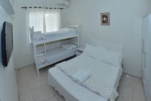 Apartment, Non Smoking | Minibar, free WiFi - Pousada Mana Bela (Penha)