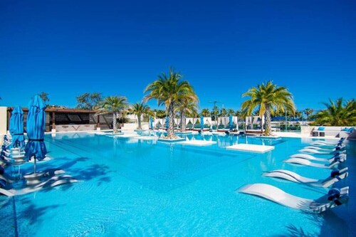 Palmilla Dunes 421 3BR Condo with Luxury Golf Cart