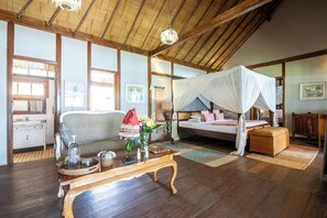 4 chambres, coffre-fort, accès à Internet