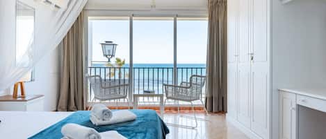 2 slaapkamers, een kluis op de kamer, een strijkplank/strijkijzer