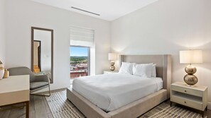 1 chambre, literie de qualité supérieure, bureau, rideaux occultants