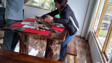 Full breakfast on weekdays (USD 5 per person)