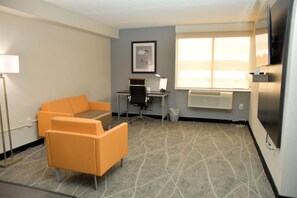 Interior - Clarion Pointe Jacksonville Near Camp Lejeune (Jacksonville)