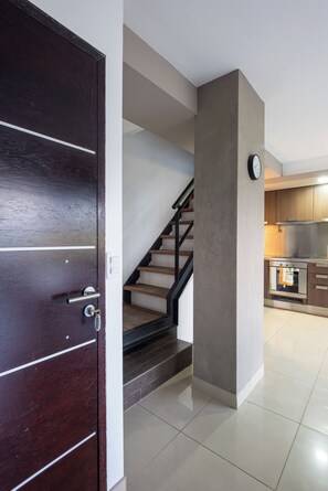 Apartment (Krund) | Living area | 32-inch LED TV with cable channels, pay films, offices
