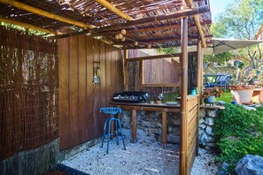 Property grounds - T2/3 "Lavande" in a charming Provencal villa (Cassis)