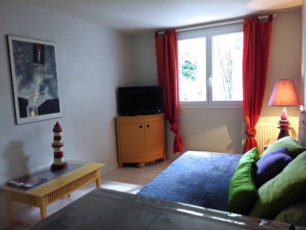 1 bedroom, WiFi - HOUSE 4/5 PEOPLE LA ROCHELLE (La Rochelle)