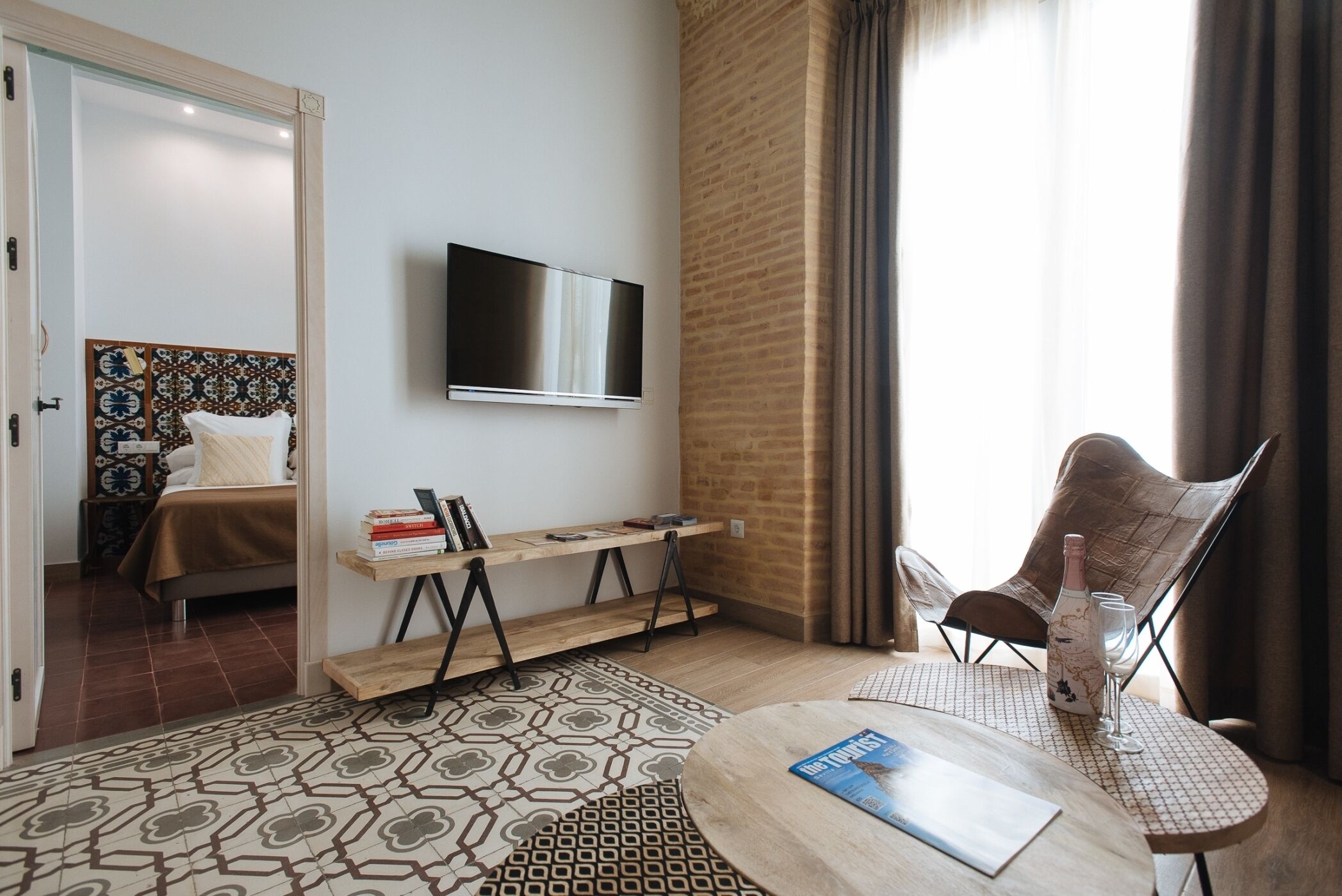1 slaapkamer, een strijkplank/strijkijzer, gratis internet, beddengoed