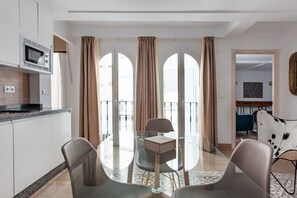 Dining - Hommyhome Casa Assle 301 (Sevilla)