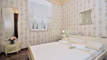 Villa, Sea View | 3 bedrooms, soundproofing, iron/ironing board, free rollaway beds