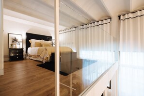 2 bedrooms, iron/ironing board, free WiFi, bed sheets - Hommyhome San Isidoro Loft (Seville)