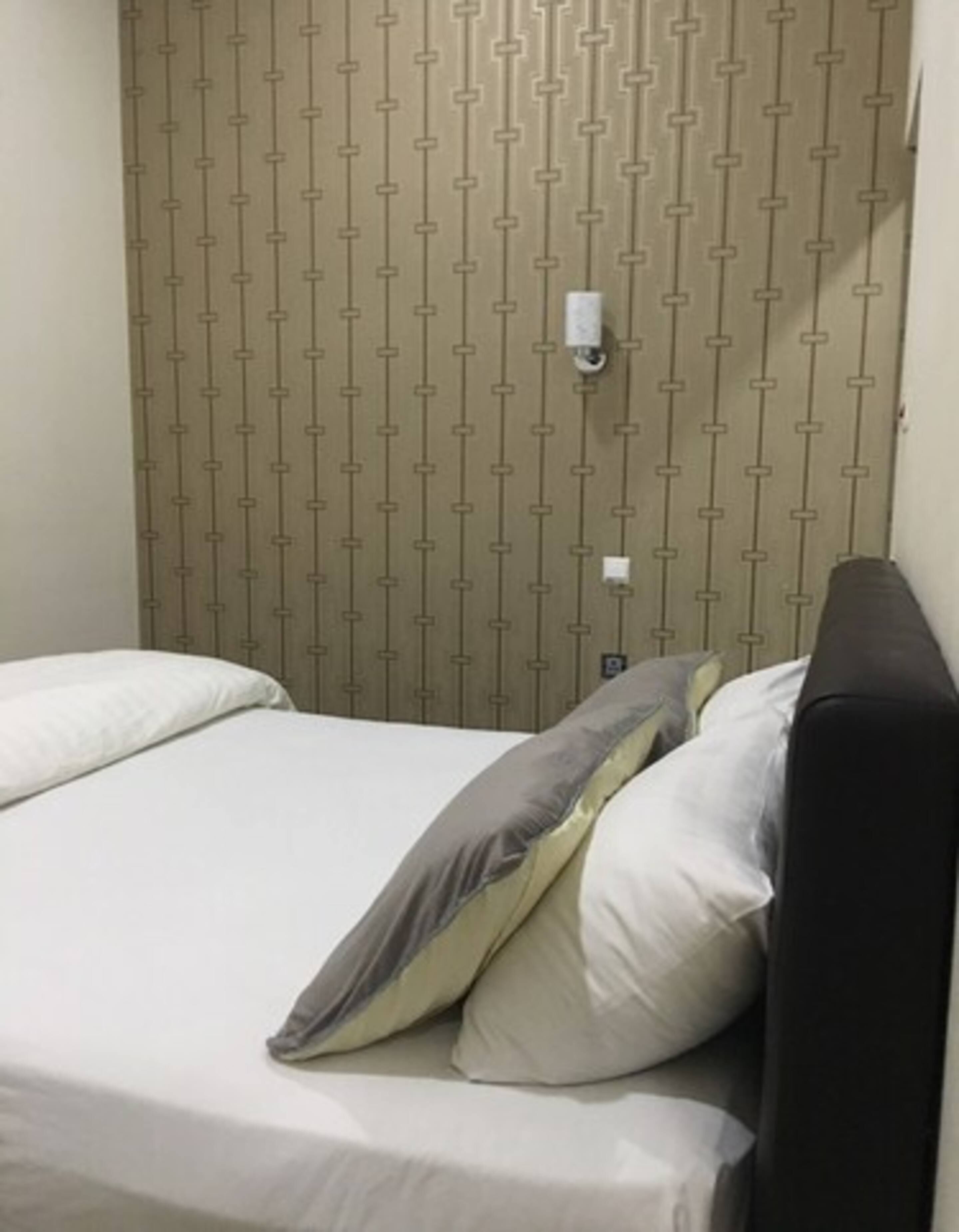 standard room, 1 queen bed | desk, free wifi, bed sheets