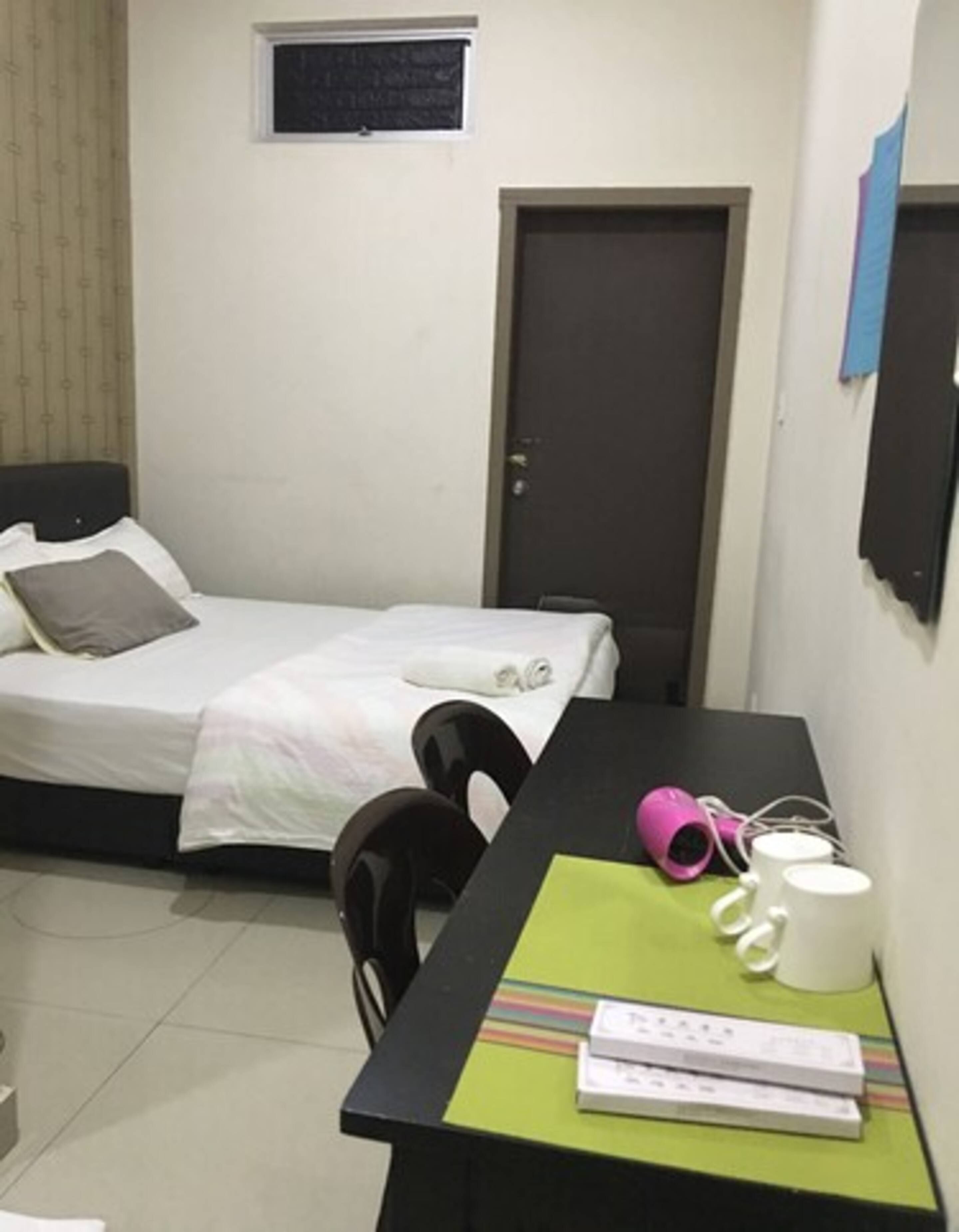 standard room, 1 queen bed | desk, free wifi, bed sheets