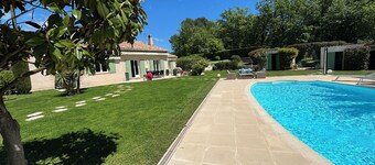 CHARMING FAMILY VILLA WITH SWIMMING POOL 15 MINUTES FROM THE SEA