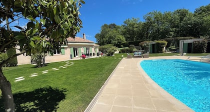 Charmantes Familienhaus in einer ruhigen französischen Riviera