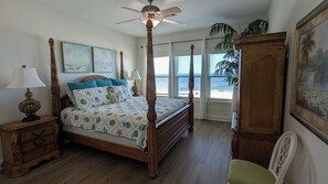 10 habitaciones, tabla de planchar con plancha y wifi gratis 