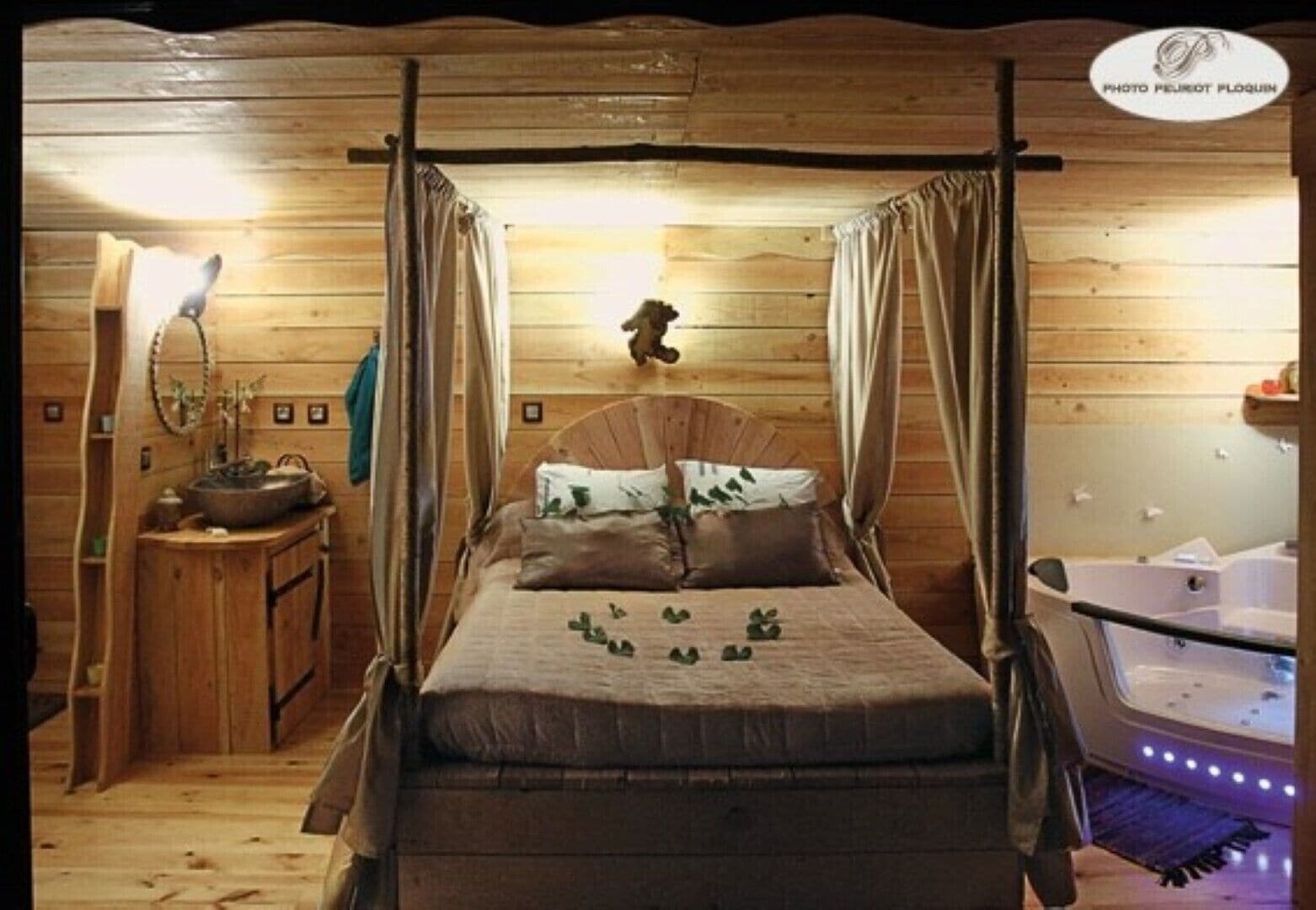 Intérieur de la cabane CELESTE