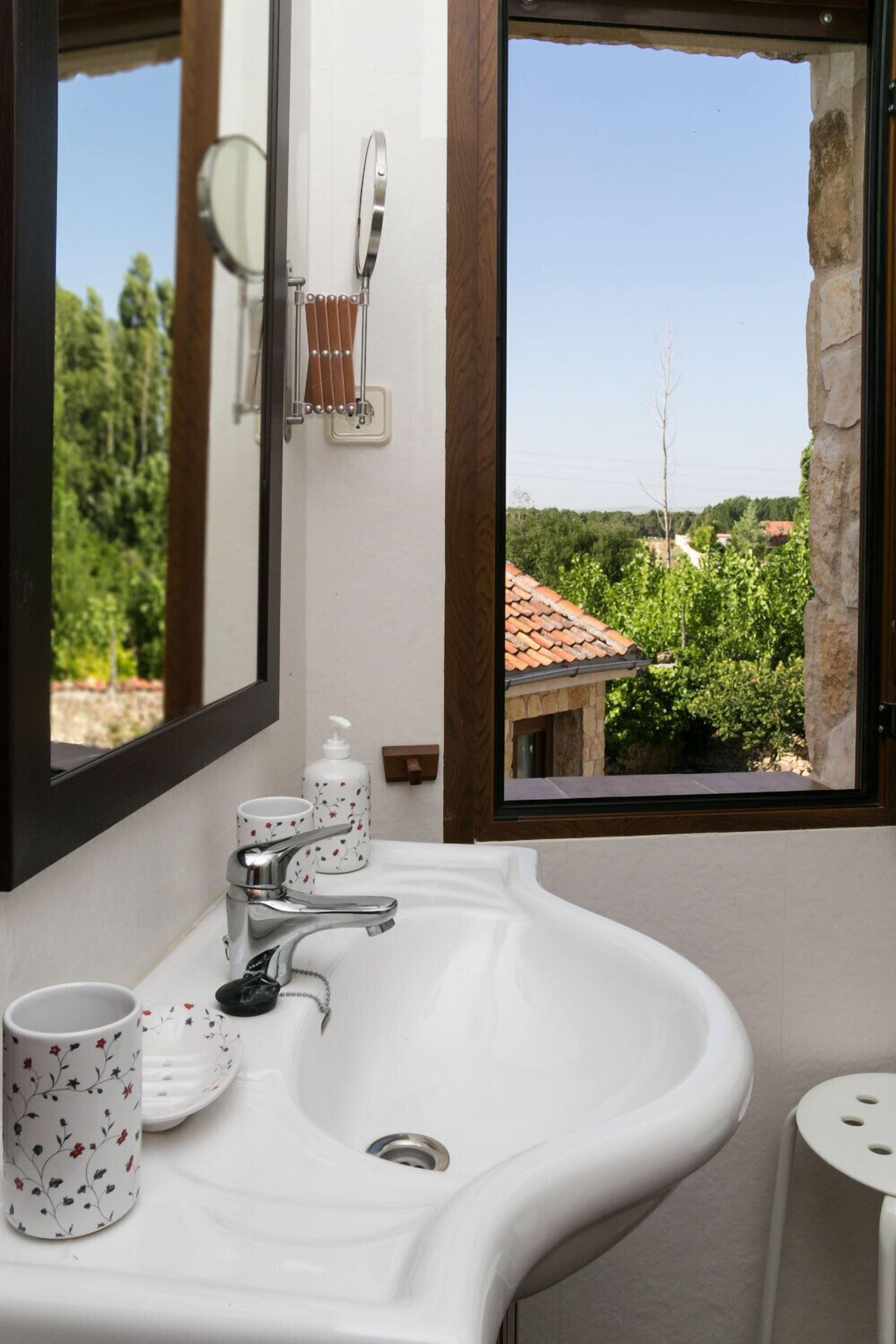 RURAL HOUSE "LA RIBERA DEL RÍO SAN JUAN"