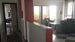 Interior - Carlton Lodge (Accra)