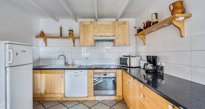 Homerez - Maison chaleureuse à Pordic avec jardin et cheminée