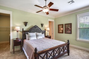 3 bedrooms, iron/ironing board, free WiFi, bed sheets