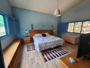 Deluxe Chalet, 1 King Bed, Non Smoking | Minibar, blackout curtains