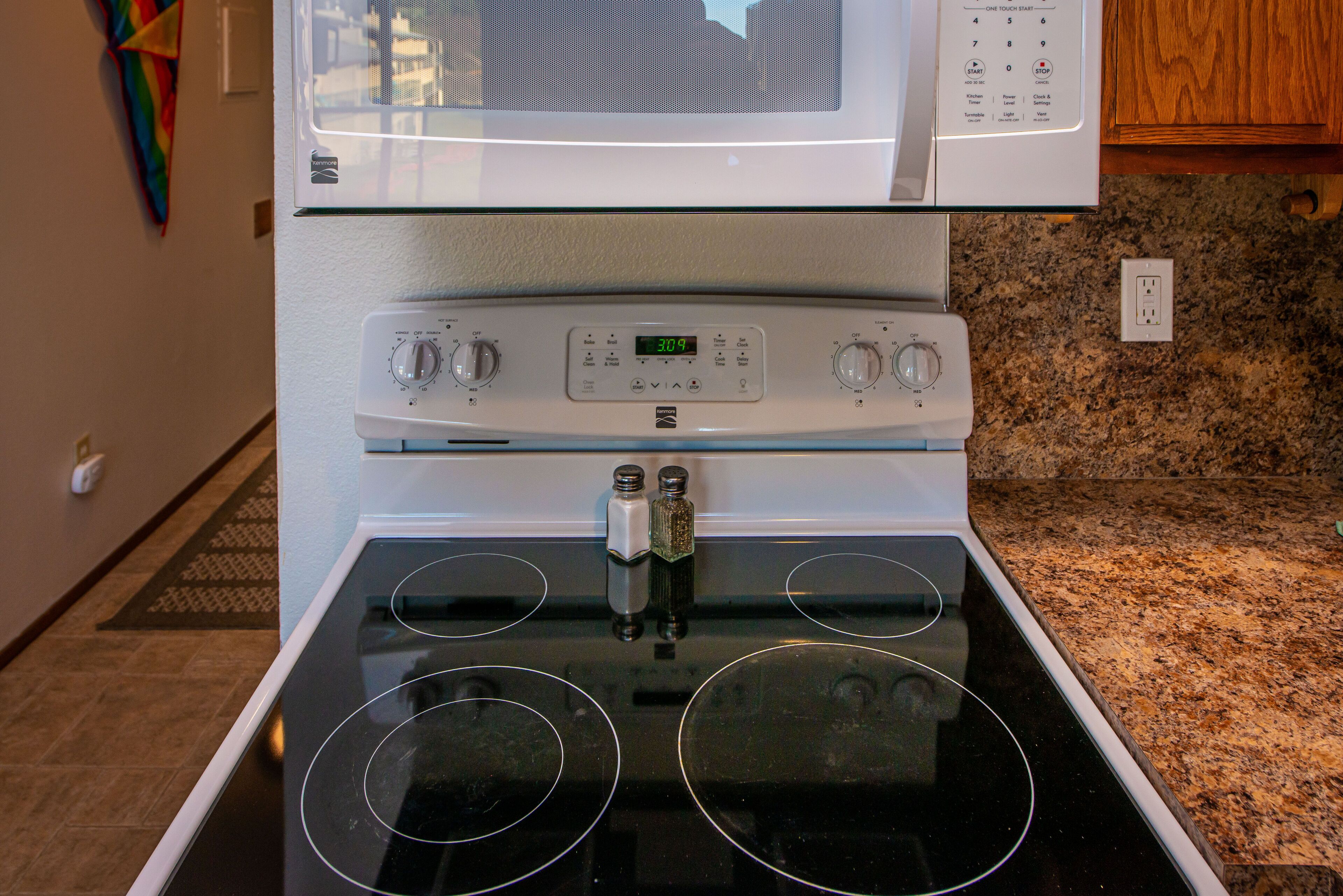 Top Floor Condo with Amazing Ocean Views