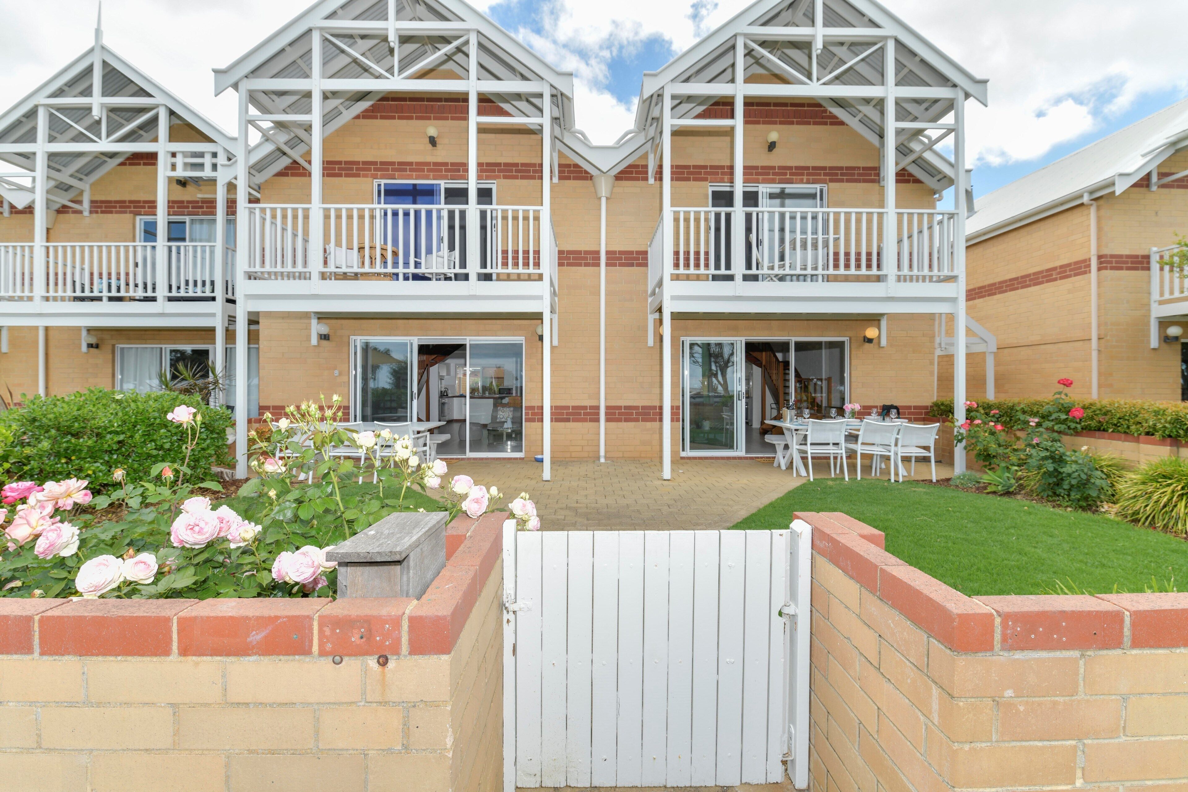 Beach Side Getaway- Free WIFI — image 17