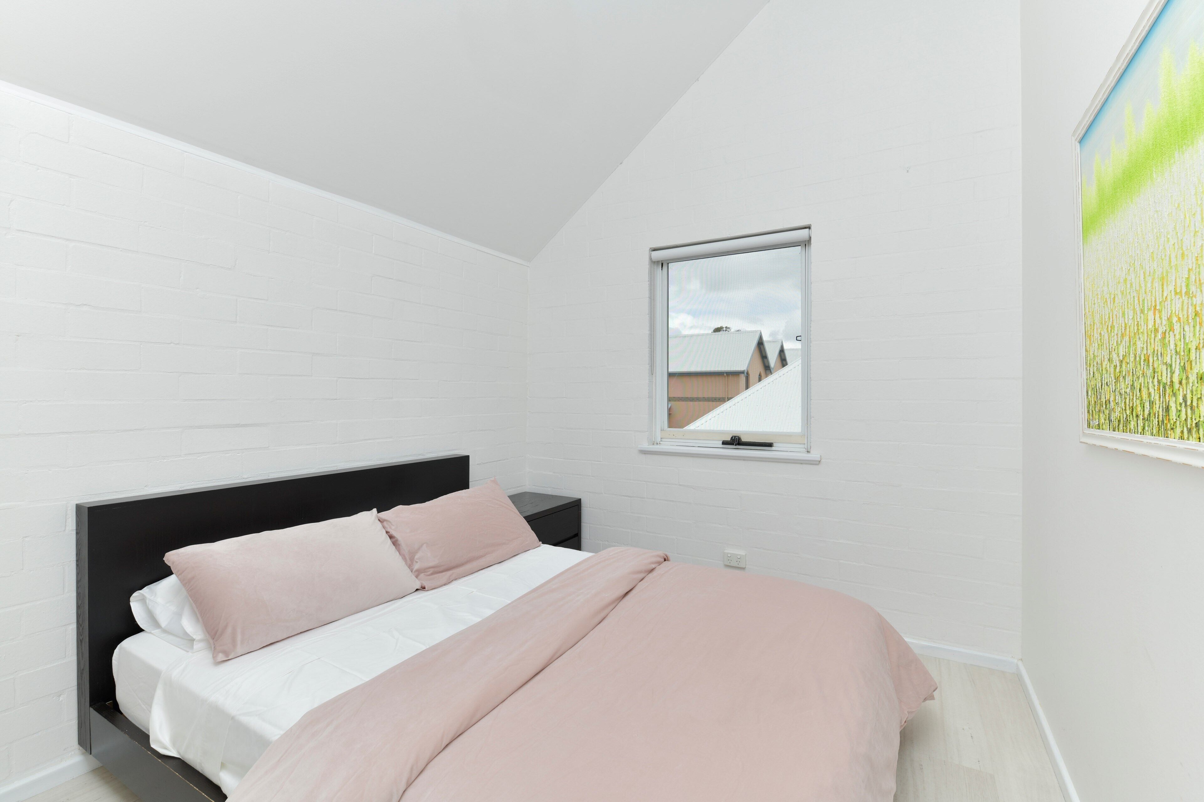 Beach Side Getaway- Free WIFI — image 15