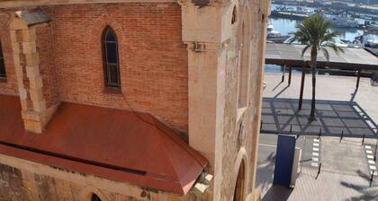 Apartment for 5 people facing the Port of Tarragona