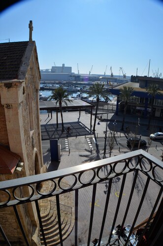 Apartment for 5 people facing the Port of Tarragona
