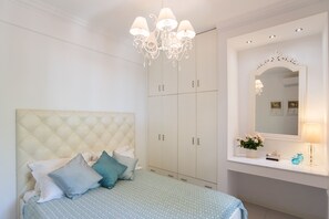 4 habitaciones, tabla de planchar con plancha, wifi y ropa de cama