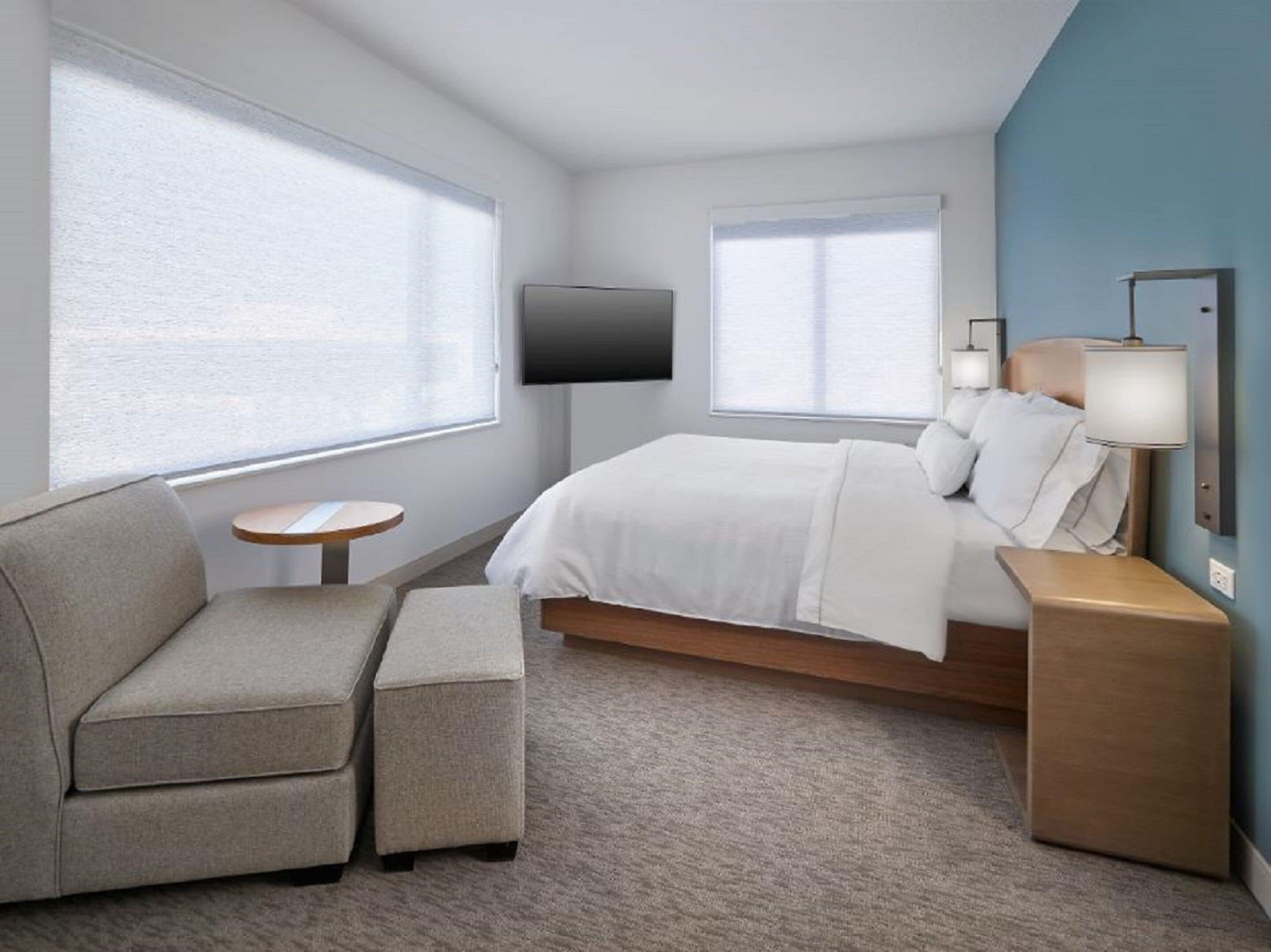 executive suite, 1 king bed with sofa bed | in-room safe, desk, laptop workspace, iron/ironing board