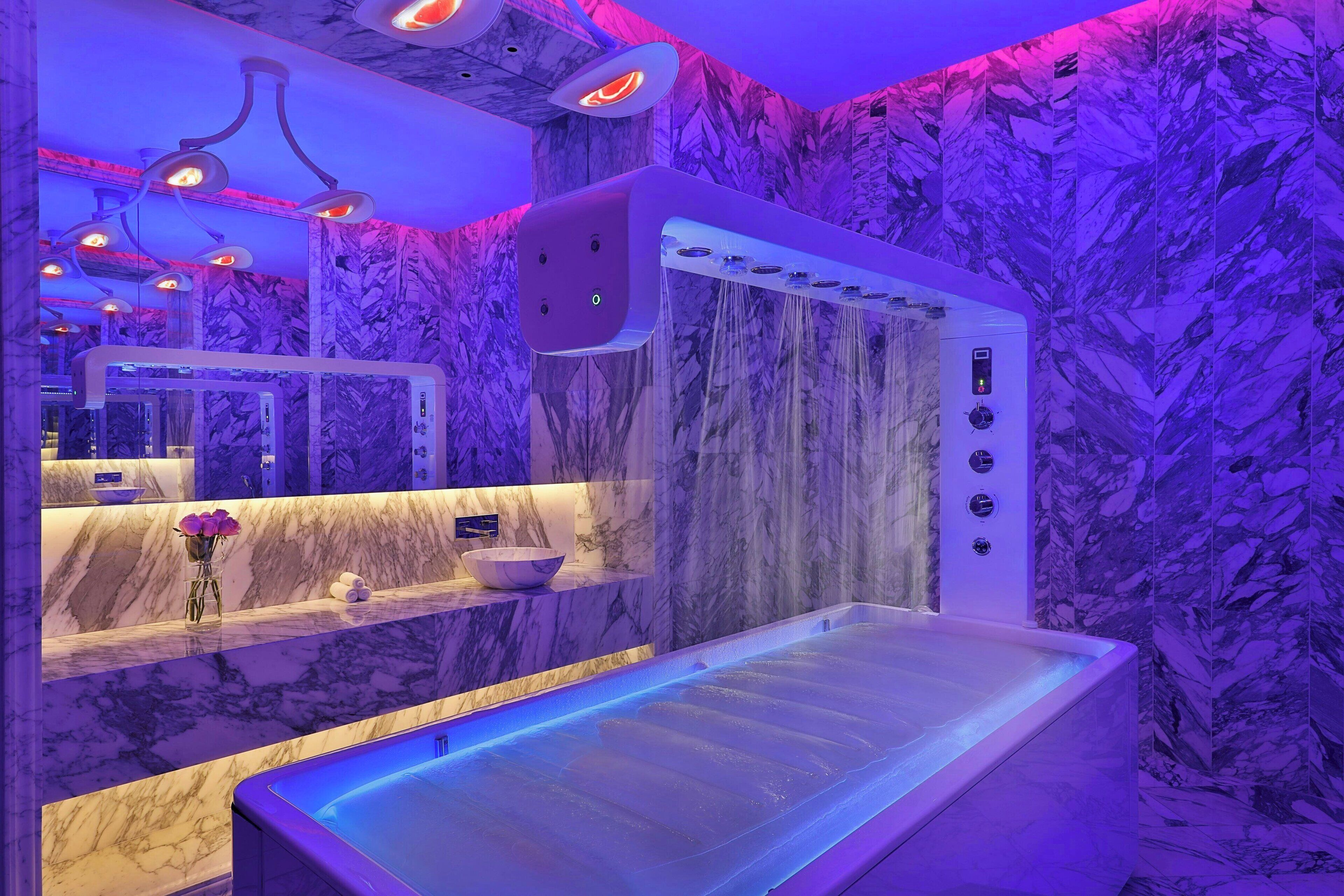 W Muscat (Hotel) Reviews, Deals & Photos 2026 - Expedia.com