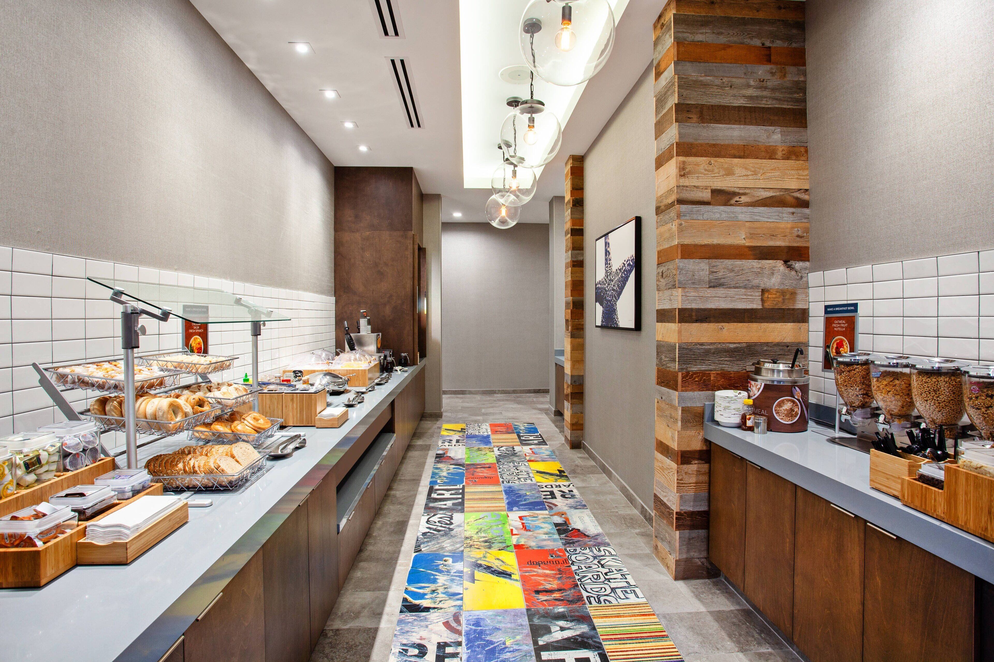 free daily continental breakfast