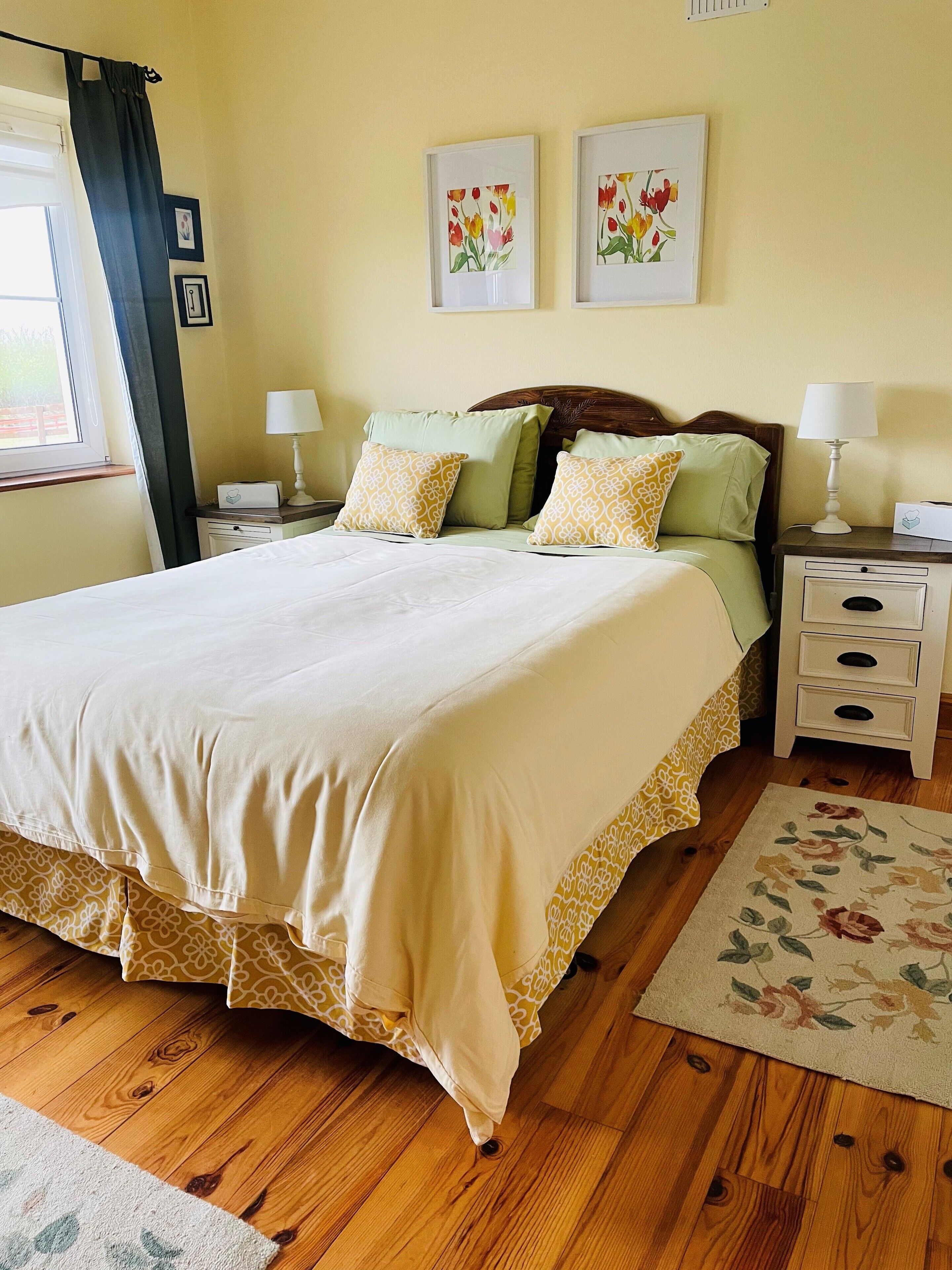 Quiet, Country 'Home Away from Home' - Dingle, County Kerry