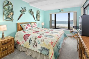 2 bedrooms, iron/ironing board, free WiFi