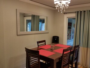 Dining - Peaceful 1 Bedroom/1 Bath Condo. (Laguna Niguel)
