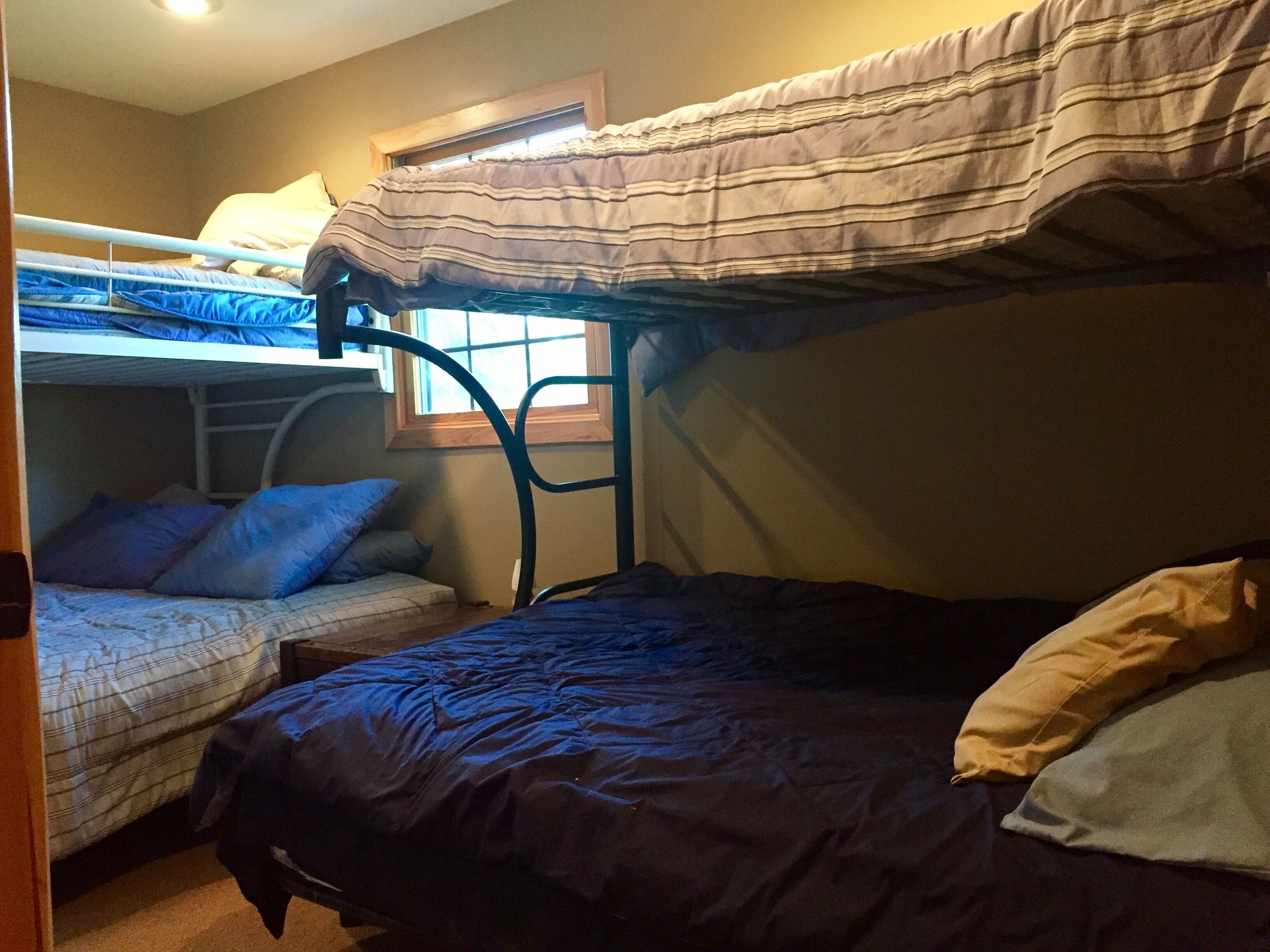 St. Helen - Ultimate Man Cave  ladies will Love it too! 