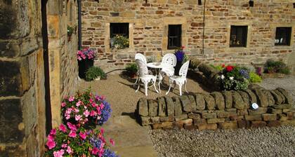 BRUNTHWAITE COTTAGE, Silsden, Nr Ilkley. Klasse II. Haustierfreundlich