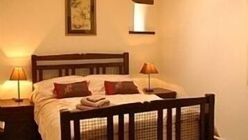 3 chambres, fer et planche à repasser, lit parapluie, Wi-Fi gratuit