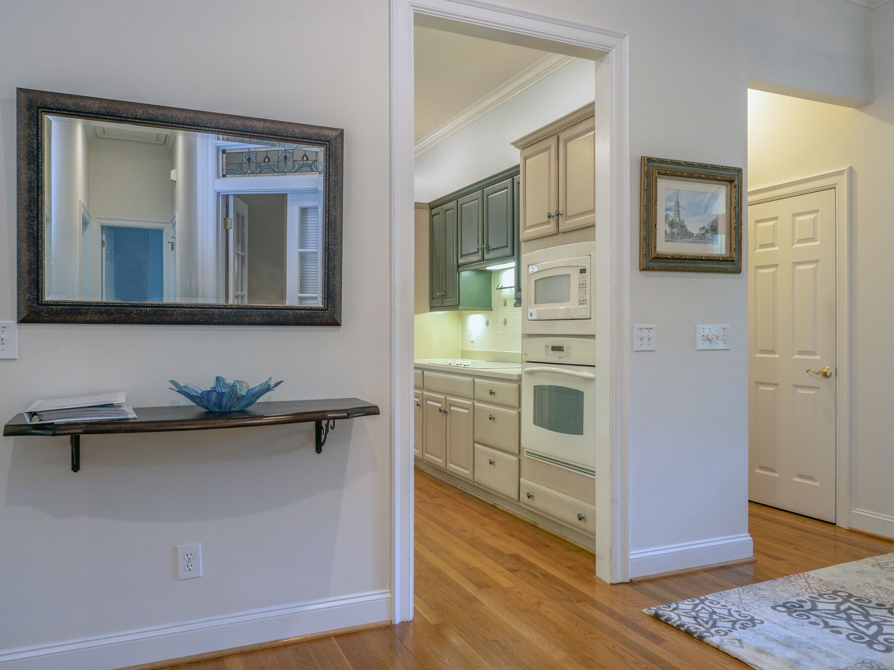 Inviting 4BR/3BA Home! Beautiful location with Amenity Cards!