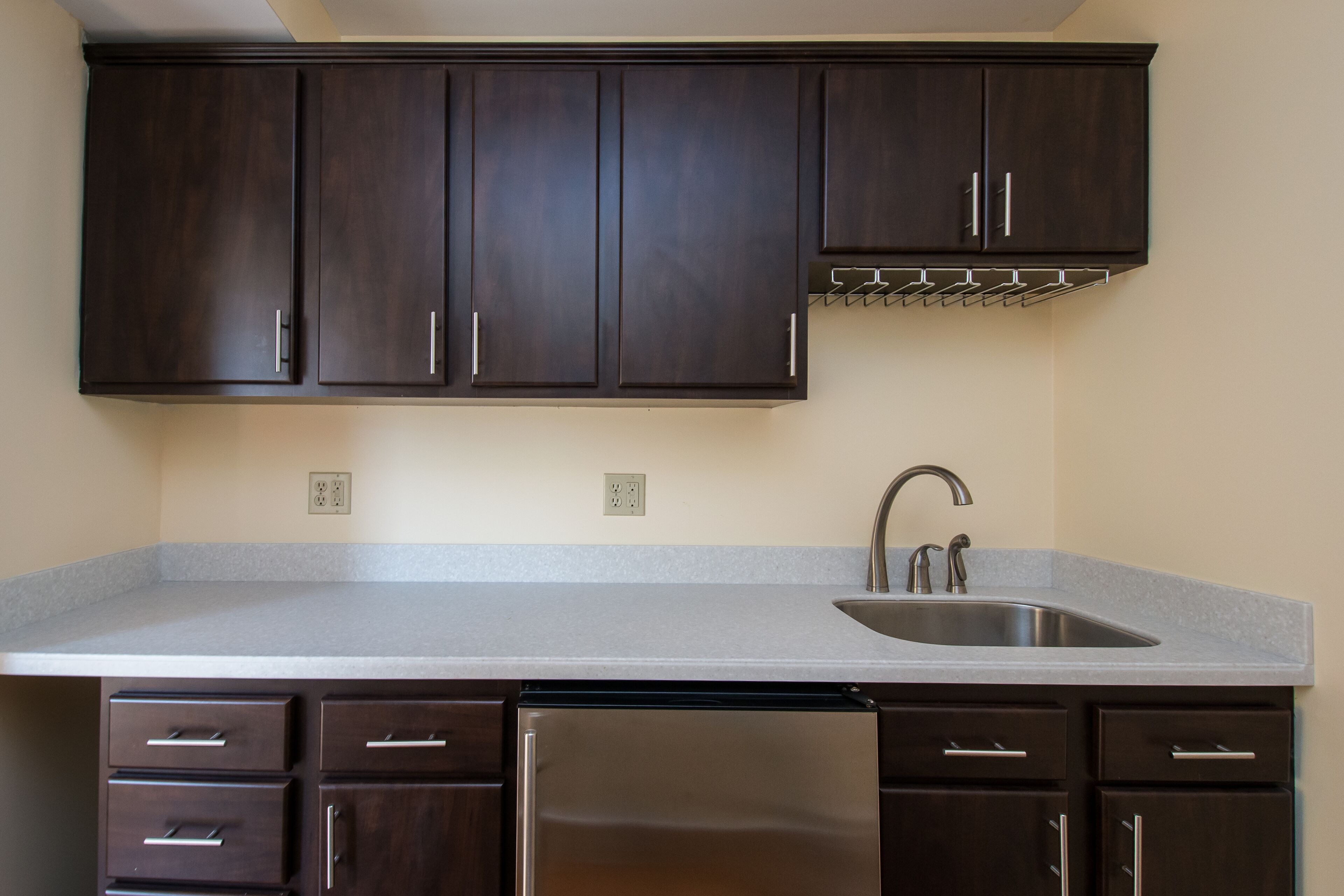 Downtown Newport Harbor Views with Rooftop Deck 