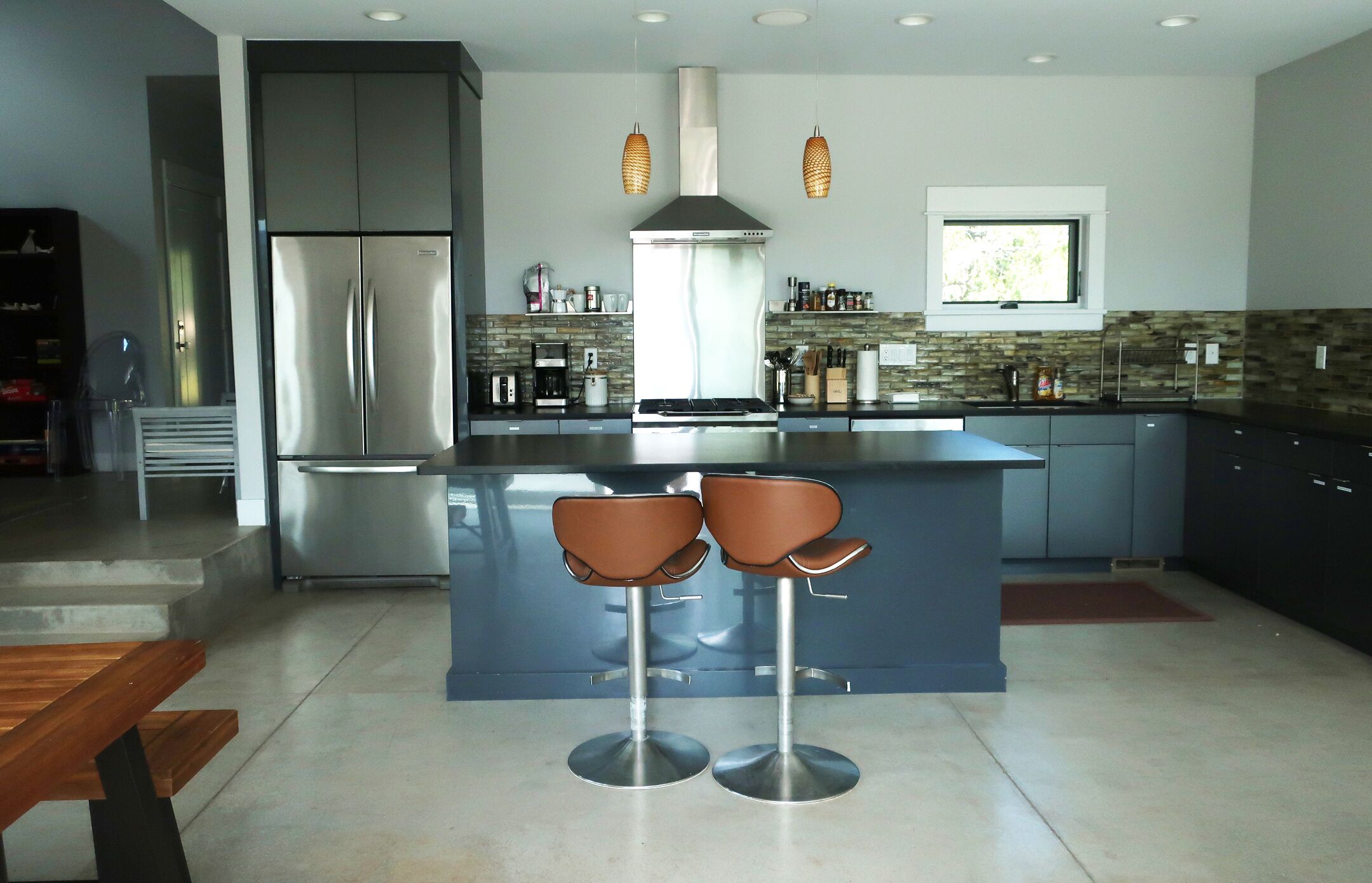 Comfort and beauty: 2BR artists' home near Capitol Reef