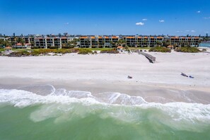 Vlak bij het strand