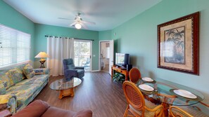 Fernseher, Tischtennisplatte