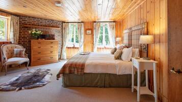 4 多间卧室、熨斗/熨衣板、WiFi、床单